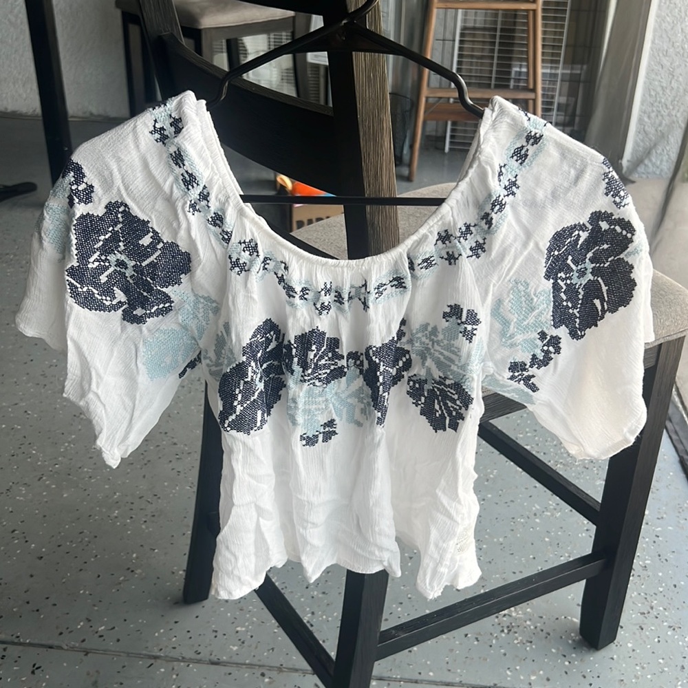 Gimmicks Crop Top